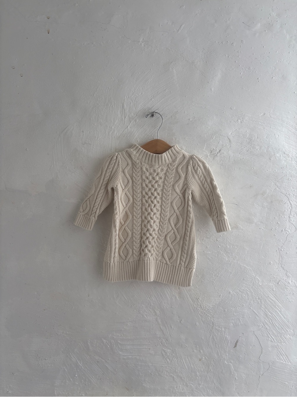 Baby girl 9-12 months corded 100%
cotton dress GAP
